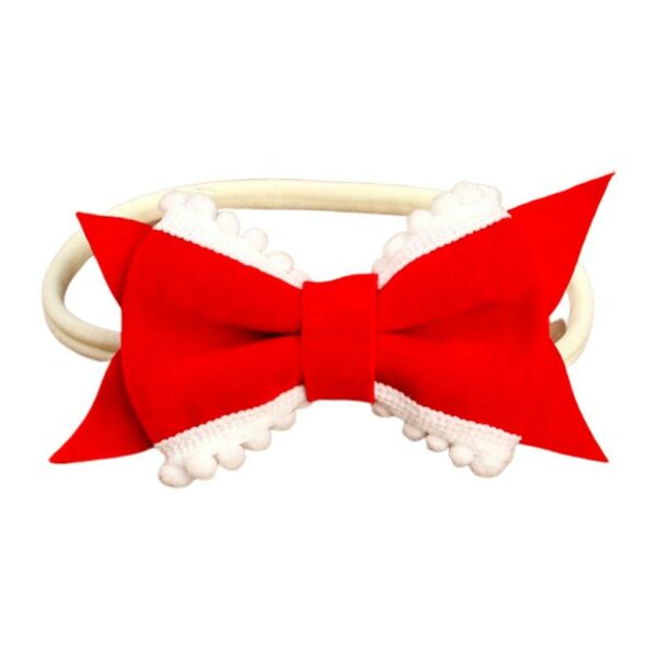 Bandeau Bébé Fille Erine Le Bandeau Français | Bandeau Cheveux Femme <p>Ce charmant bandeau bébé à nœud, disponible en 8 couleurs vibrantes, ajoute une touche de chic à toutes les occasions, qu'il s'agisse d'un jour ordinaire ou d'une fête spéciale.</p>
<h2>Détails du bandeau bébé avec noeud Erine</h2>
<ul> <li><strong>Type :</strong> Bandeau pour bébé fille à noeud.</li> <li><strong>Taille :</strong> 11 cm Longueur (soit environ 22 cm de diamètre) x 6 cm Largeur</li> <li><strong>Composition :</strong> Nylon.</li> <li><strong>Disponible en 8 couleurs :</strong> Jaune, rose poudre, violet, rouge, beige, moka, bleu ciel et noir.</li>
</ul>