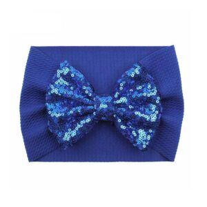 Bandeau Bébé Fille avec noeud en sequins Sirine Le Bandeau Français | Bandeau Cheveux Femme <h3>Transformez les moments précieux de votre petite princesse avec le bandeau bébé fille Sirine et son nœud en sequins.</h3>
<p>Conçu pour offrir confort et douceur, ce bandeau en coton gaufré est parfait pour les occasions spéciales et les fêtes de fin d’année.</p>
<ul> <li>Fabrication : Fait main</li> <li>Taille : Bébé de 6 à 24 mois, bandeau en taille unique extensible</li> <li>Dimension : Bandeau 38 cm de circonférence, noeud 12 cm de longueur</li> <li>Composition : Coton, polyester, acrylic, spandex.</li> <li>Type : Bandeau bébé fille à noeud.</li>
</ul>