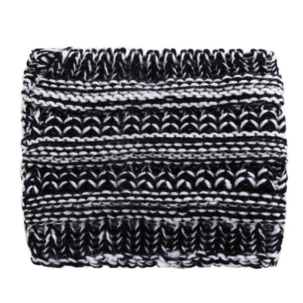 Bandeau cheveux large en laine Danica Le Bandeau Français | Bandeau Cheveux Femme <h3>Découvrez le bandeau cheveux large en laine, parfait pour les jeunes professionnels ! Tricoté à la main, il offre chaleur et confort tout en ajoutant une touche de style à votre tenue de travail.</h3>
<ul> <li>Fabrication : Tricoté main</li> <li>Taille : Unique, adaptable à toutes les têtes</li> <li>Dimensions : 20 cm de longueur x 17 cm de hauteur</li> <li>Composition : Laine acrylique durable et douce</li> <li>Type : Bandeau cheveux hiver femme idéal pour le bureau</li>
</ul>