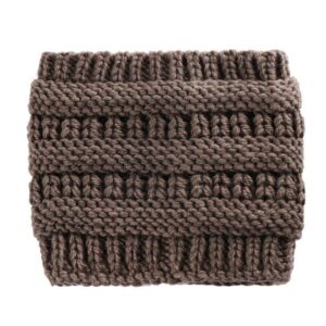 Bandeau cheveux large en laine Danica Le Bandeau Français | Bandeau Cheveux Femme <h3>Découvrez le bandeau cheveux large en laine, parfait pour les jeunes professionnels ! Tricoté à la main, il offre chaleur et confort tout en ajoutant une touche de style à votre tenue de travail.</h3>
<ul> <li>Fabrication : Tricoté main</li> <li>Taille : Unique, adaptable à toutes les têtes</li> <li>Dimensions : 20 cm de longueur x 17 cm de hauteur</li> <li>Composition : Laine acrylique durable et douce</li> <li>Type : Bandeau cheveux hiver femme idéal pour le bureau</li>
</ul>
