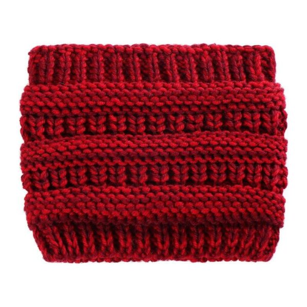 Bandeau cheveux large en laine Danica Le Bandeau Français | Bandeau Cheveux Femme <h3>Découvrez le bandeau cheveux large en laine, parfait pour les jeunes professionnels ! Tricoté à la main, il offre chaleur et confort tout en ajoutant une touche de style à votre tenue de travail.</h3>
<ul> <li>Fabrication : Tricoté main</li> <li>Taille : Unique, adaptable à toutes les têtes</li> <li>Dimensions : 20 cm de longueur x 17 cm de hauteur</li> <li>Composition : Laine acrylique durable et douce</li> <li>Type : Bandeau cheveux hiver femme idéal pour le bureau</li>
</ul>