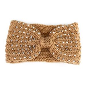 Bandeau cheveux en maille et perles modèle Gabriela Le Bandeau Français | Bandeau Cheveux Femme <h3>Transformez votre look avec le bandeau cheveux, où l'élégance meets la sophistication. Ce bandeau en maille et perles argentées ajoute une touche de glamour à toute coiffure, tout en offrant un confort et un maintien impeccable grâce à sa composition en laine mérinos extensible.</h3> <p>Ideal pour ceux qui cherchent à ajouter une note de chic à leur tenue quotidienne ou pour une occasion spéciale, ce bandeau fait main est non seulement beau mais aussi pratique.</p> <ul> <li>Fabrication : Fait main</li> <li>Taille : Bandeau en taille unique</li> <li>Composition : Laine mérinos, polyester, spandex</li> <li>Type : Bandeau cheveux femme</li>
</ul>