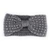 Bandeau cheveux en maille et perles modèle Gabriela Le Bandeau Français | Bandeau Cheveux Femme <h3>Transformez votre look avec le bandeau cheveux torsadé, conçu en velours plissé de luxe.</h3>
<p>Imaginez un accesoire qui ajoute une touche de sophistication à toute tenue. Le bandeau Indira, avec sa largeur généreuse et son design élaboré, est le parfait compagnon pour un total look noir ou pour ajouter une note de chic à une outfit plus décontractée. Accompagnez-le de boucles d’oreilles colorées, scintillantes ou dorées pour un style inimitable.</p>
<ul> <li>Fabrication : Fait main</li> <li>Taille : Bandeau en taille unique</li> <li>Dimensions : 13 cm largeur x 25 cm longueur (Diamètre total 50 cm)</li> <li>Composition : Coton, polyester</li> <li>Type : Bandeau cheveux en velours torsadé pour femme.</li>
</ul>