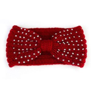 Bandeau cheveux en maille et perles modèle Gabriela Le Bandeau Français | Bandeau Cheveux Femme <h3>Transformez votre look avec le bandeau cheveux, où l'élégance meets la sophistication. Ce bandeau en maille et perles argentées ajoute une touche de glamour à toute coiffure, tout en offrant un confort et un maintien impeccable grâce à sa composition en laine mérinos extensible.</h3> <p>Ideal pour ceux qui cherchent à ajouter une note de chic à leur tenue quotidienne ou pour une occasion spéciale, ce bandeau fait main est non seulement beau mais aussi pratique.</p> <ul> <li>Fabrication : Fait main</li> <li>Taille : Bandeau en taille unique</li> <li>Composition : Laine mérinos, polyester, spandex</li> <li>Type : Bandeau cheveux femme</li>
</ul>