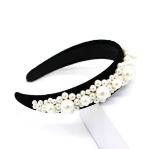 Serre-Tête à ornements fleurs en perles Dallas Le Bandeau Français | Bandeau Cheveux Femme <p>Ajoutez une touche de chic et de délicatesse à votre look avec notre serre-tête à ornements fleurs en perles. Confectionné à la main sur commande, ce serre-tête unique en perles en acrylique apporte une élégance florale à toute coiffure. Idéal pour ajouter un peu de magie à votre journée, ce serre-tête est également un geste personnel et exclusif pour vous ou pour offre.</p>