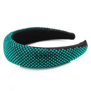 Serre-Tête rembourré tapissé de cristaux Milana Le Bandeau Français | Bandeau Cheveux Femme <h3>Illuminez vos soirées avec ce serre-tête rembourré tapissé de cristaux. Un accessoire de cheveux luxueux et fabriqué à la main. Parfait pour les fêtes de fin d’année ou tout événement spécial, ce serre-tête vous offre une touche de glamour incomparable.</h3>
<ul> <li>Fabrication : Fait main</li> <li>Taille : Serre-tête Milana en taille unique</li> <li>Composition : Structure coton, Cristaux colorés</li> <li>Type : Serre-tête femme</li>
</ul>